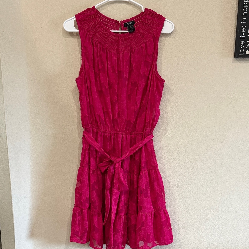 Valentine's Day Dress! Simply Vera Vera Wang Fuchsia Sleeveless Midi Dress